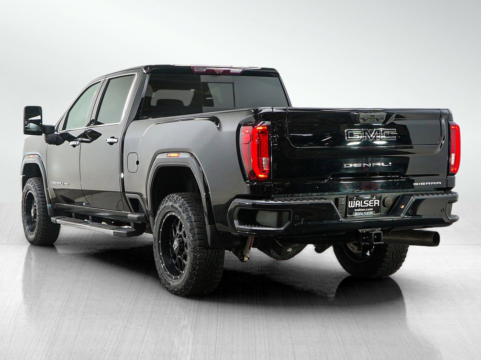 Used 2020 GMC Sierra 2500 Denali w/ Denali Ultimate Package AWD/4WD image 3