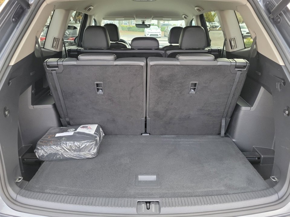 Certified 2021 Volkswagen Atlas SE image 17