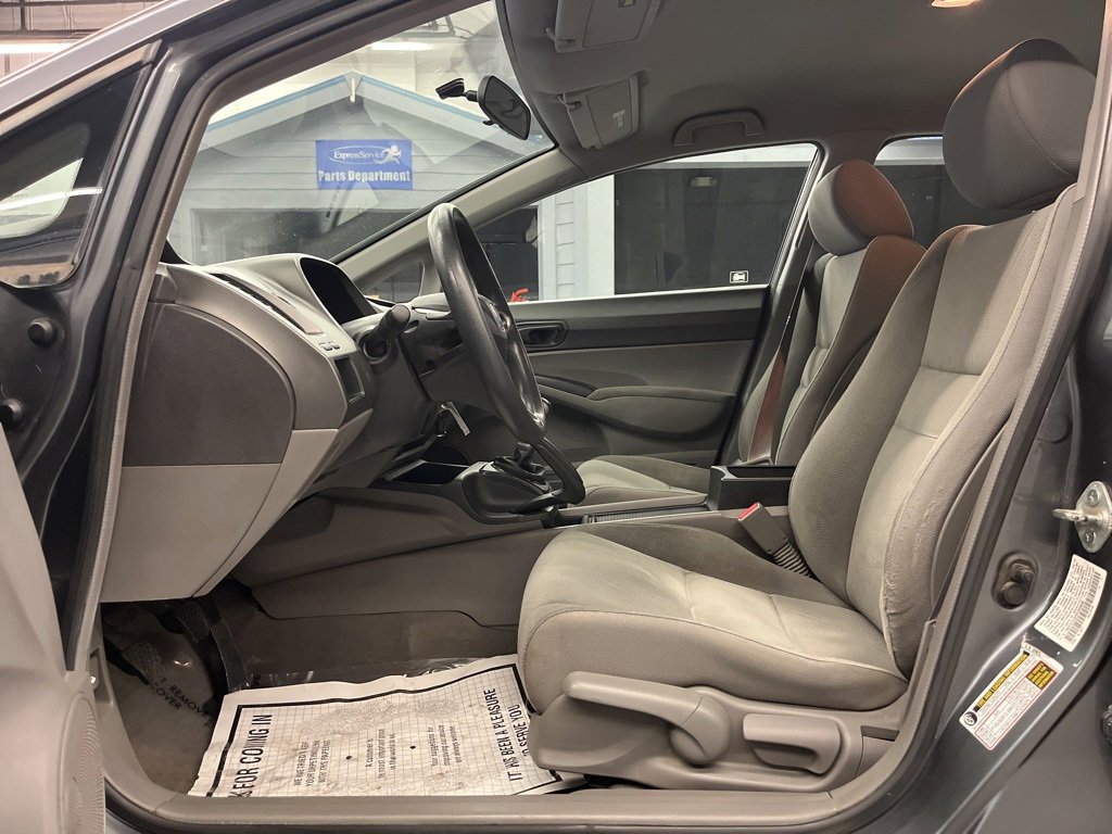 Used 2011 Honda Civic DX-VP image 10