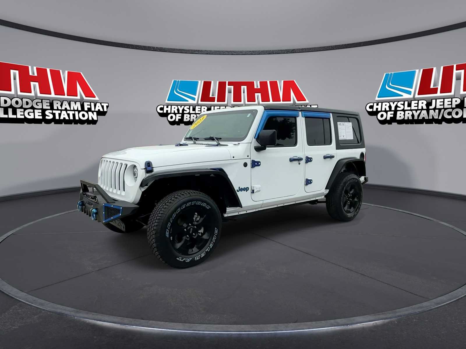 Used 2023 Jeep Wrangler Unlimited Sport AWD/4WD image 4