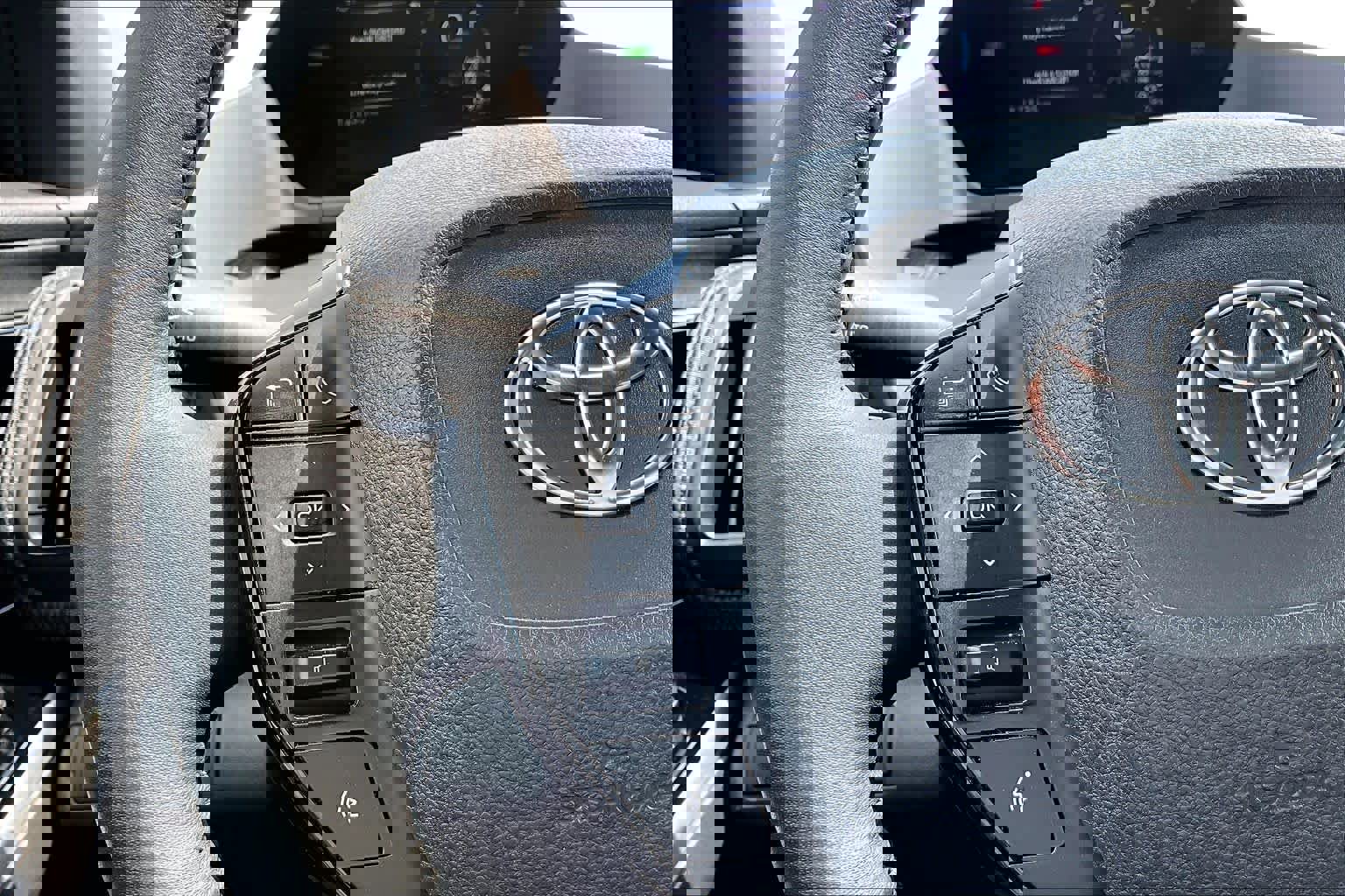 Used 2024 Toyota bZ4X XLE w/ Weather Package AWD/4WD image 22