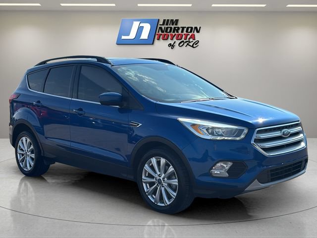 Used 2019 Ford Escape SEL FWD image 3