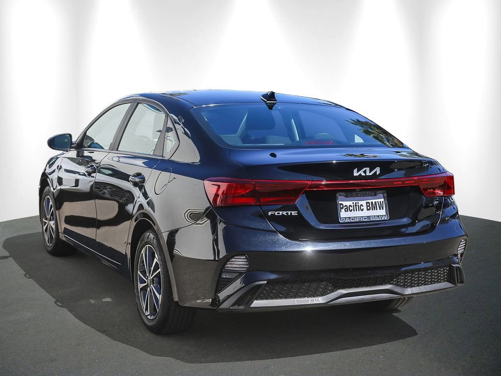 Used 2024 Kia Forte LXS FWD image 4