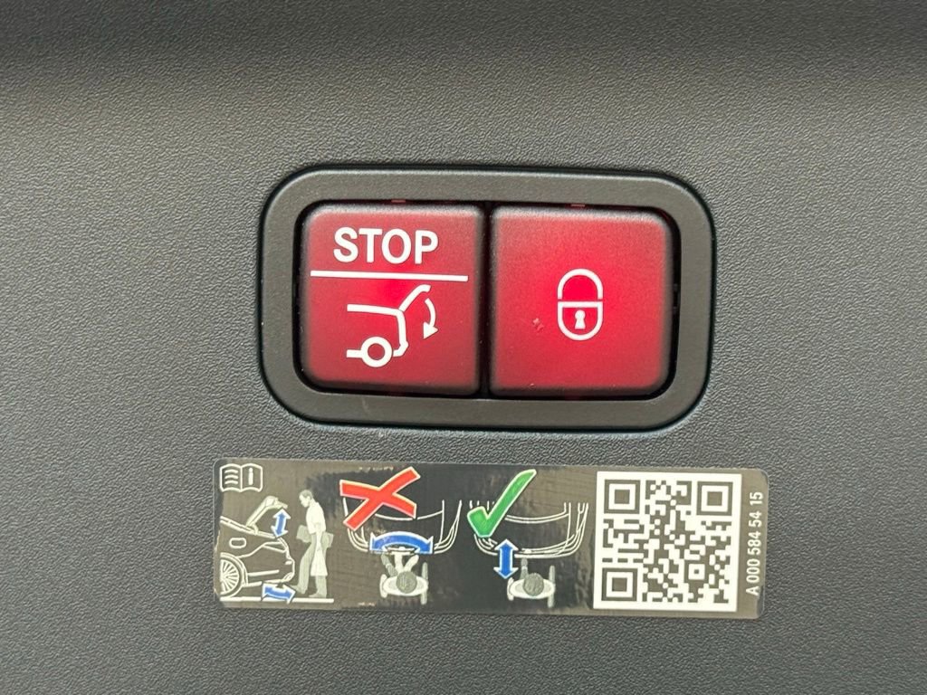 Used 2023 Mercedes-Benz AMG GT 43 image 15