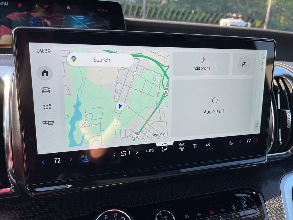 New 2025 Ford Expedition Platinum w/ Stealth Appearance Package image 9