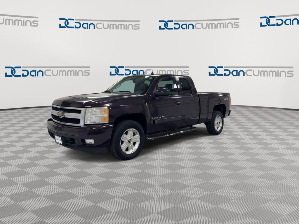 Used 2008 Chevrolet Silverado 1500 LTZ w/ Suspension Package, Off-Road AWD/4WD image 4