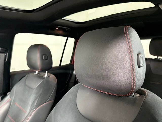 Used 2022 Mercedes-Benz GLB 250 image 13