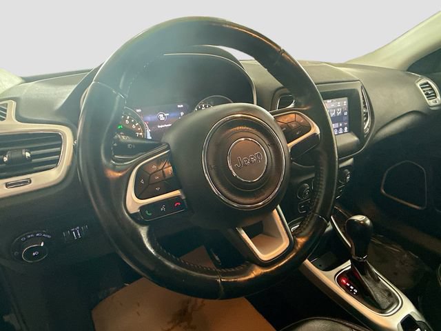 Used 2018 Jeep Compass Latitude w/ Popular Equipment Group FWD image 12