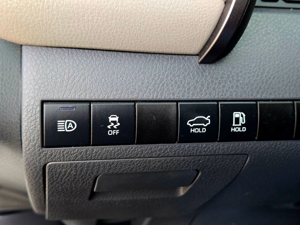 Used 2021 Toyota Camry LE w/ Carpet Mat Package (TMS) image 23