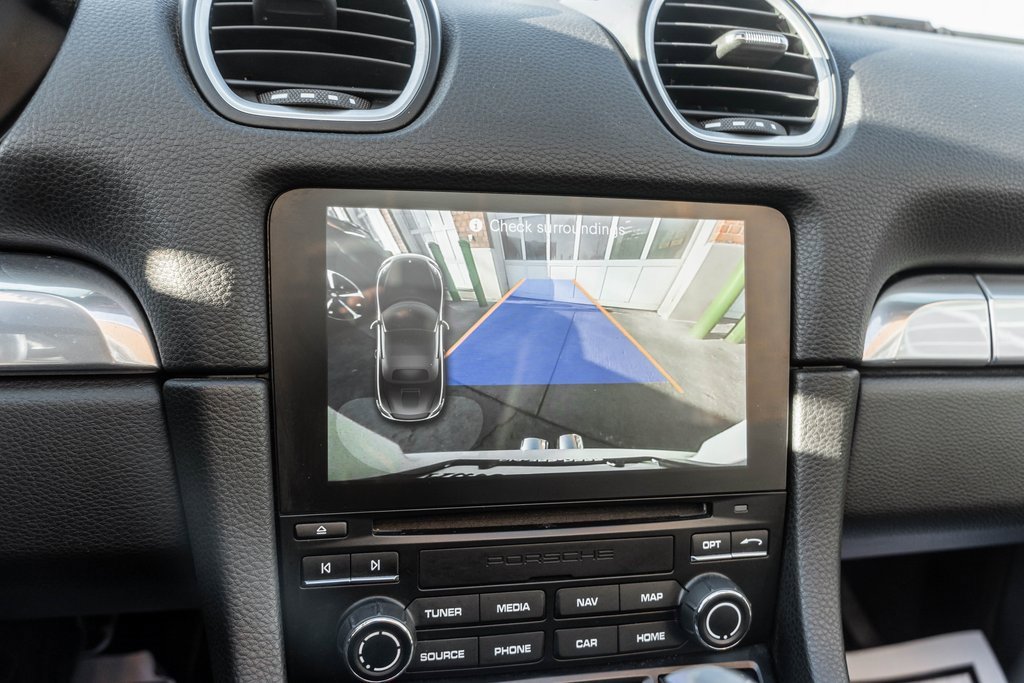 Used 2018 Porsche 718 Boxster GTS image 12