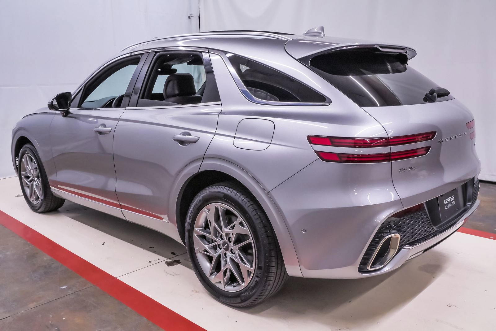 Certified 2023 Genesis GV70 2.5T Advanced w/ Advanced Package image 8