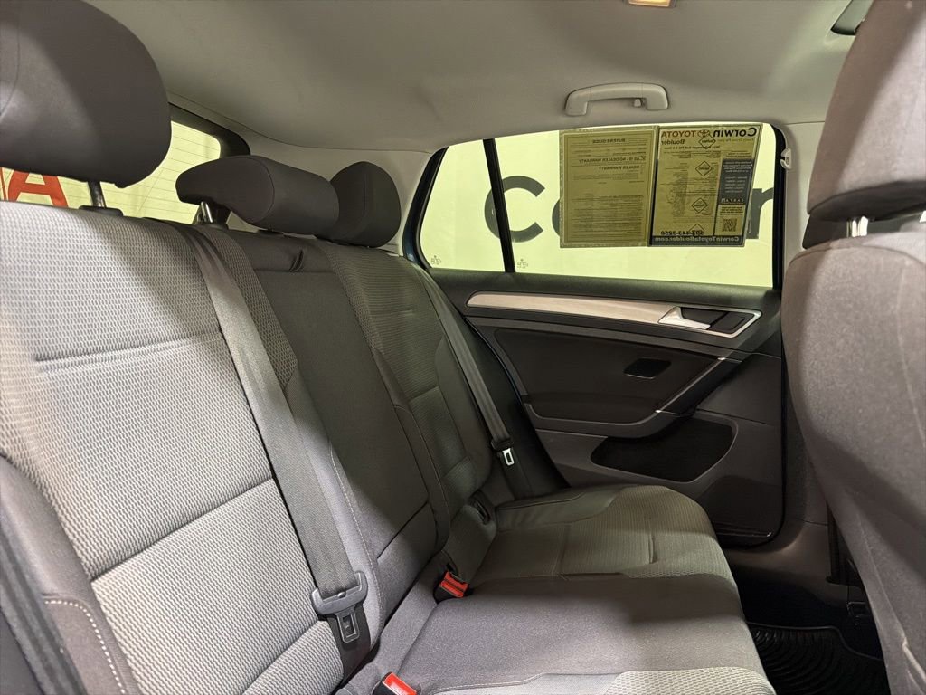 Used 2016 Volkswagen Golf S FWD image 15