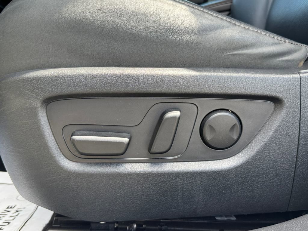 Used 2024 MAZDA CX-30 AWD 2.5 S w/ Premium Package image 25