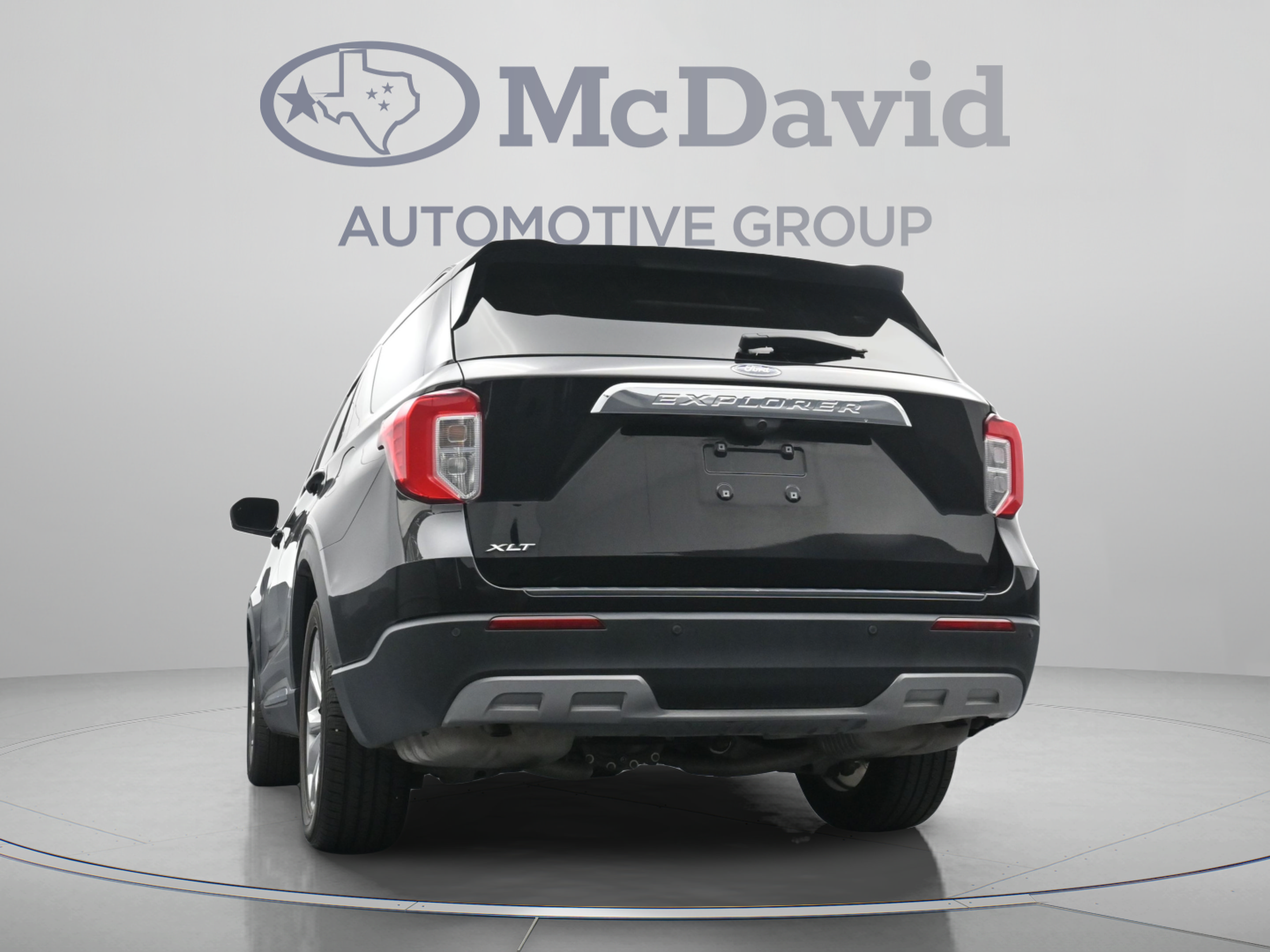 Used 2021 Ford Explorer XLT w/ Equipment Group 202A RWD image 30