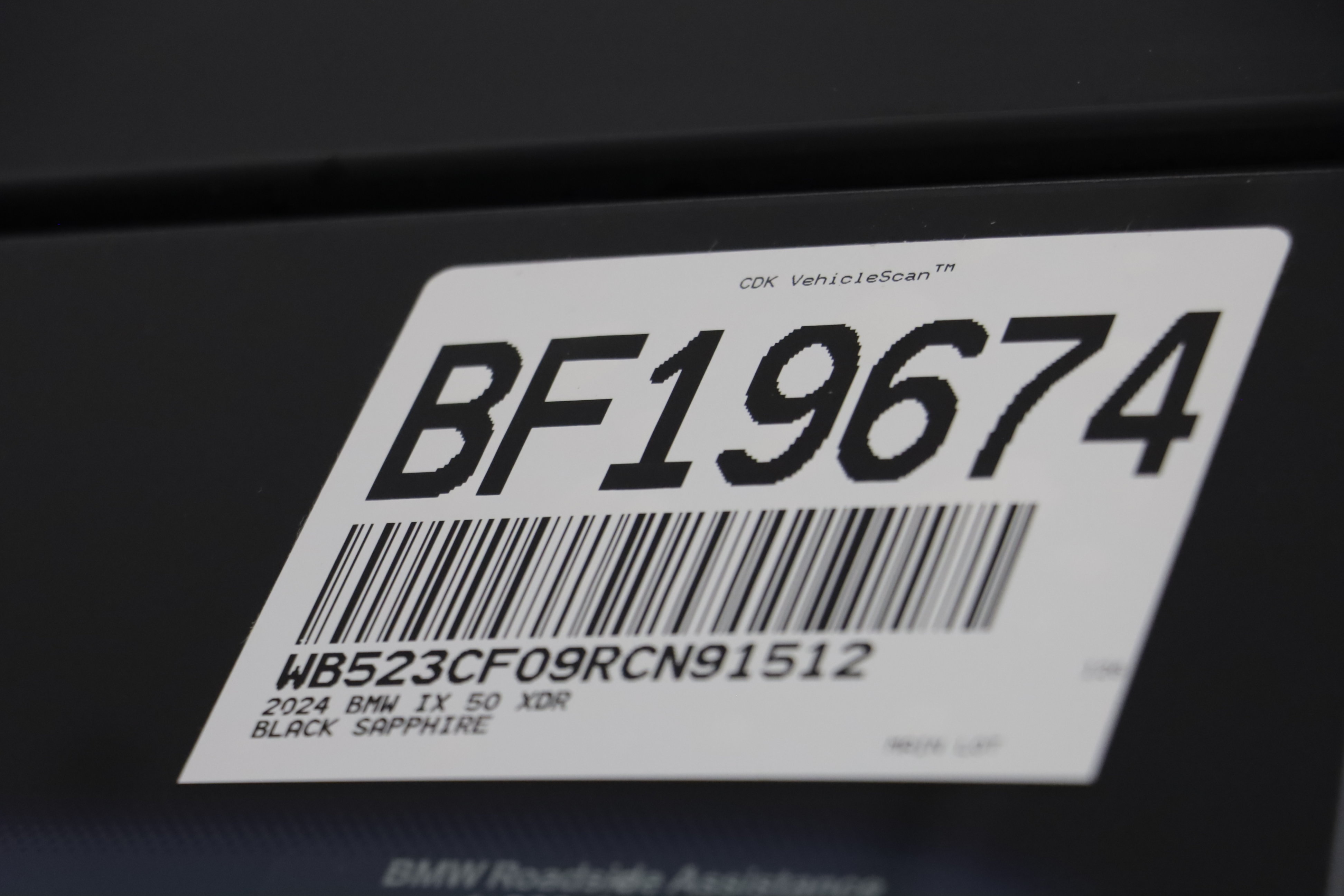 Used 2024 BMW iX xDrive50 w/ Premium Package AWD/4WD image 25