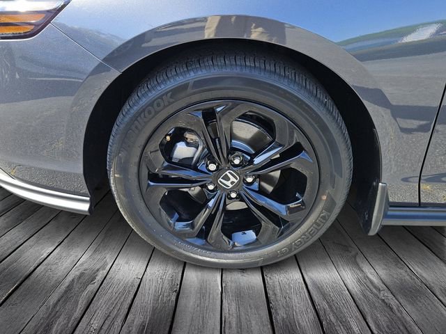 Certified 2025 Honda Accord SE image 9