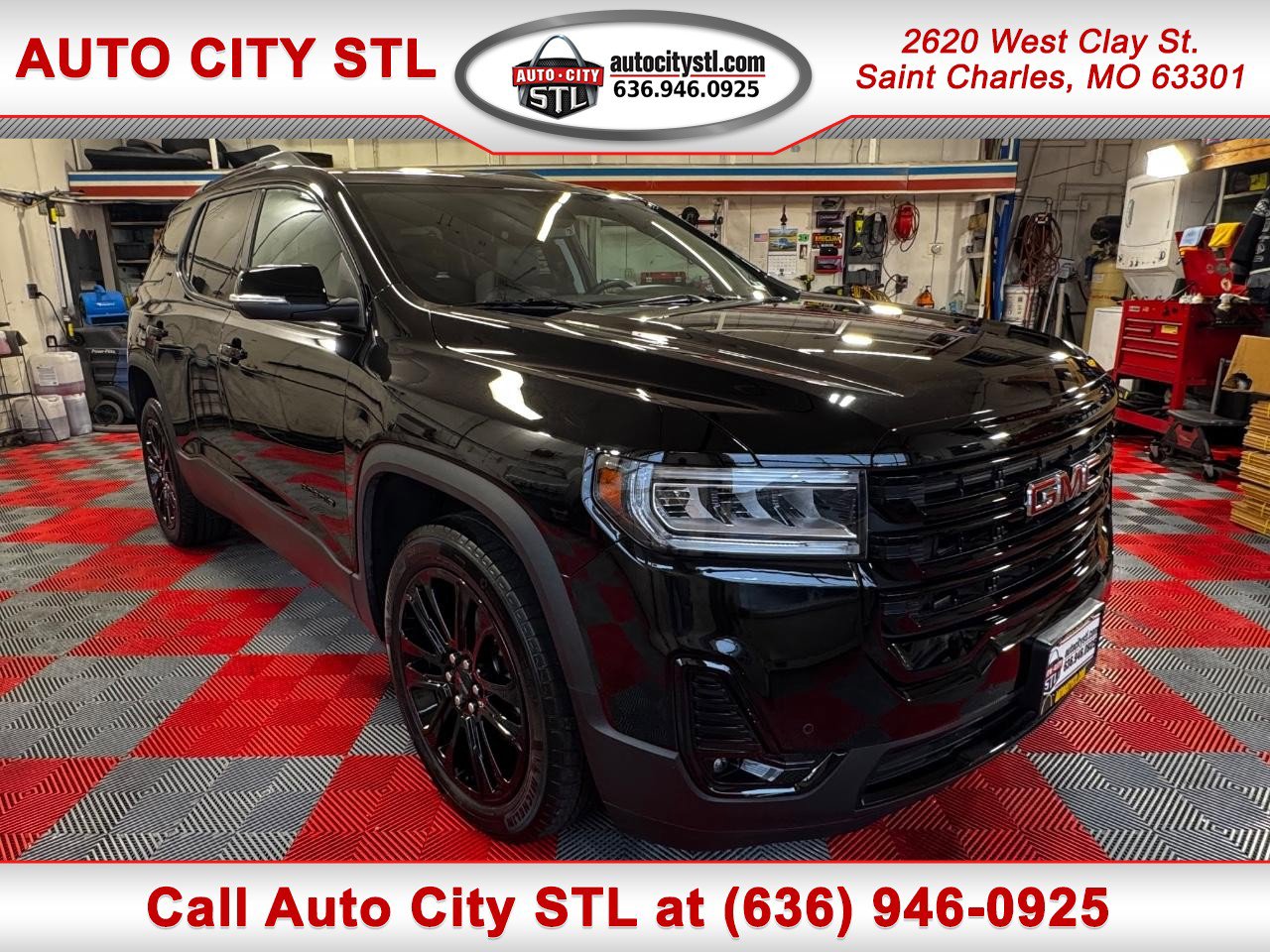 Used 2023 GMC Acadia SLT w/ Elevation Edition image 1