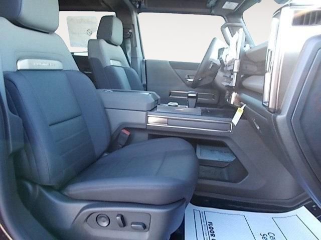 New 2025 GMC Hummer EV 2X w/ Extreme Off-Road Package image 14