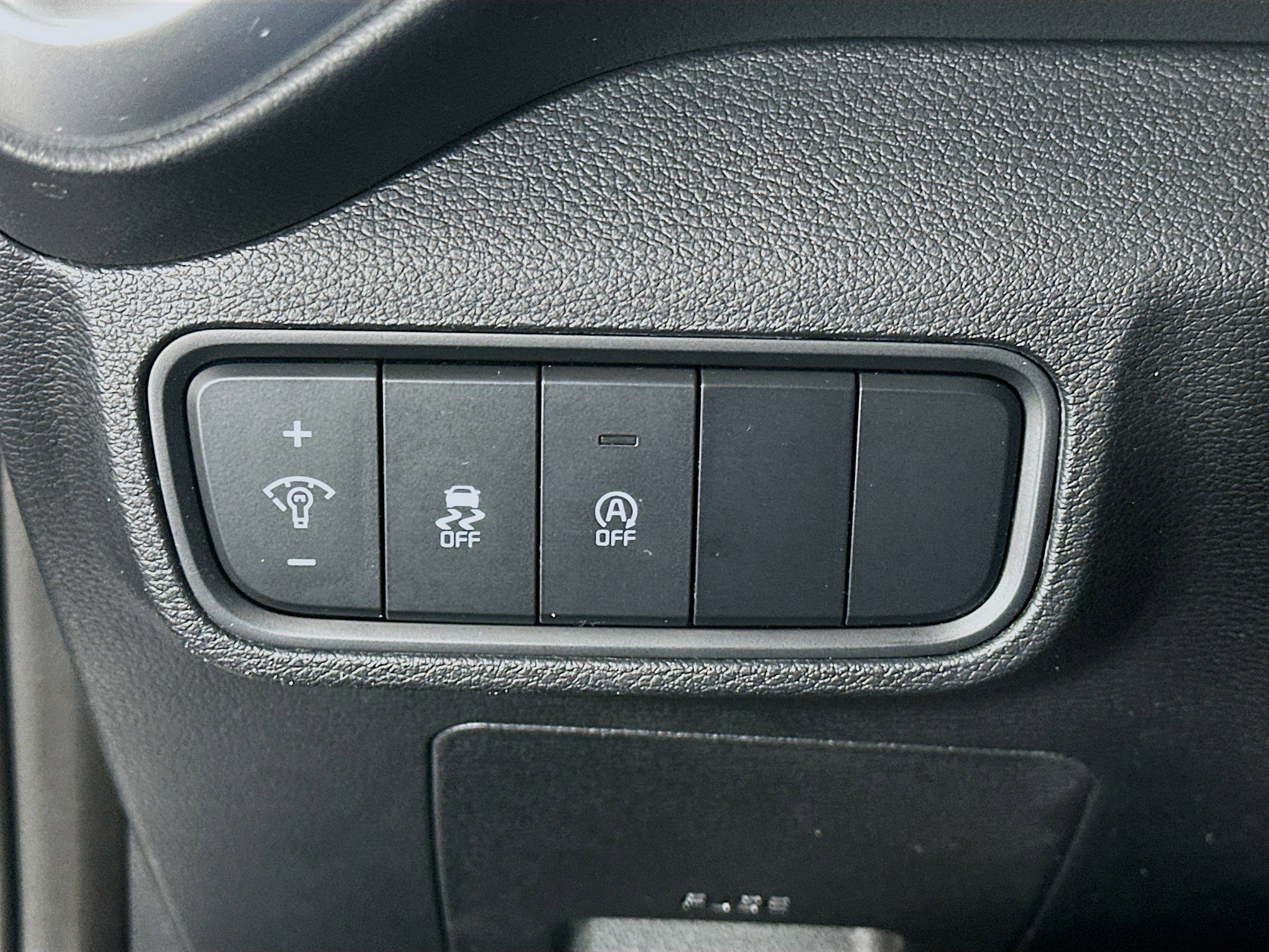 Used 2025 Kia Soul LX w/ LX Technology Package image 17