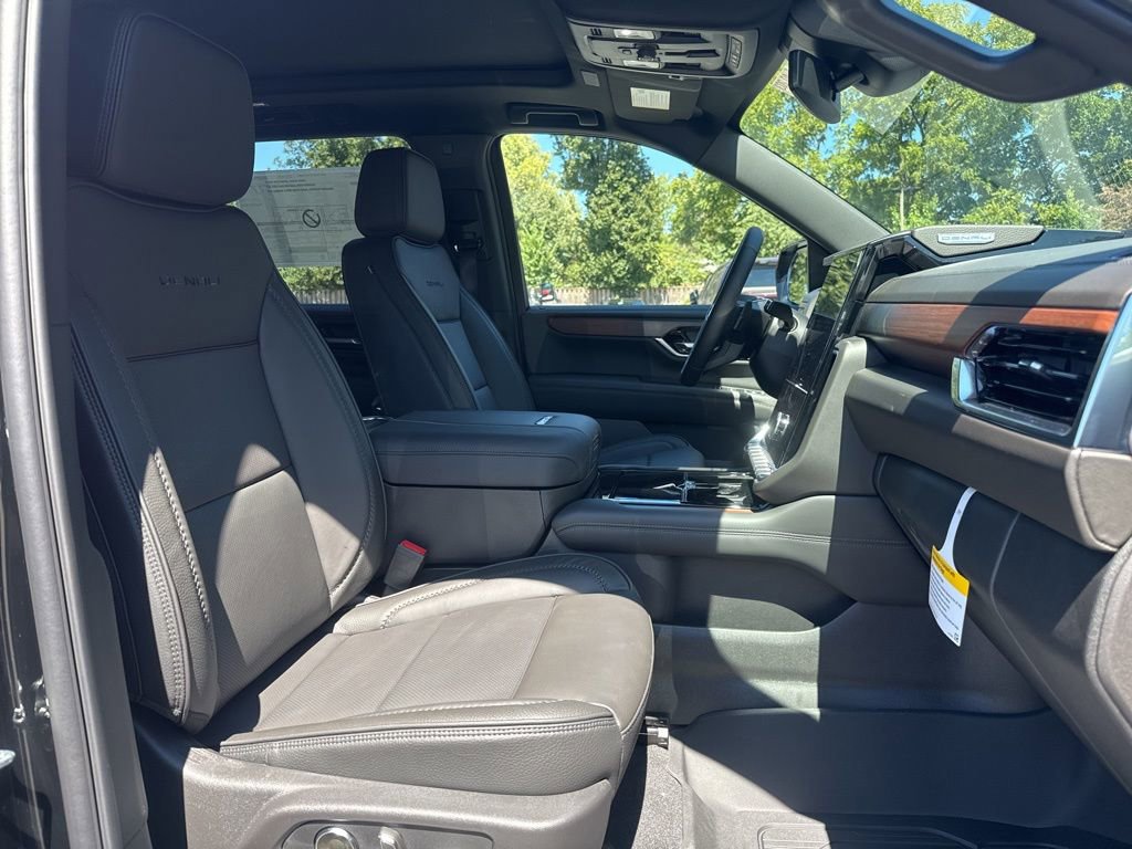 New 2025 GMC Yukon XL Denali w/ Sun & Power Step Package image 15