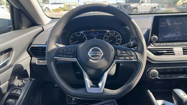 Used 2022 Nissan Altima 2.5 SV image 21