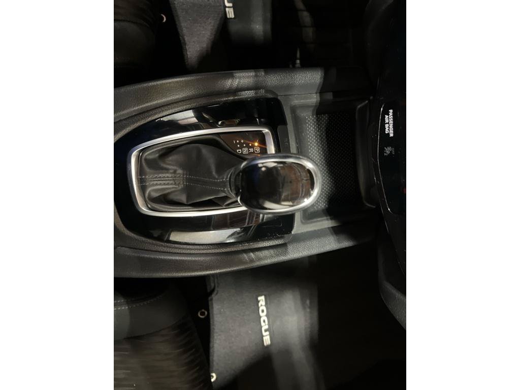 Used 2018 Nissan Rogue S AWD/4WD image 16