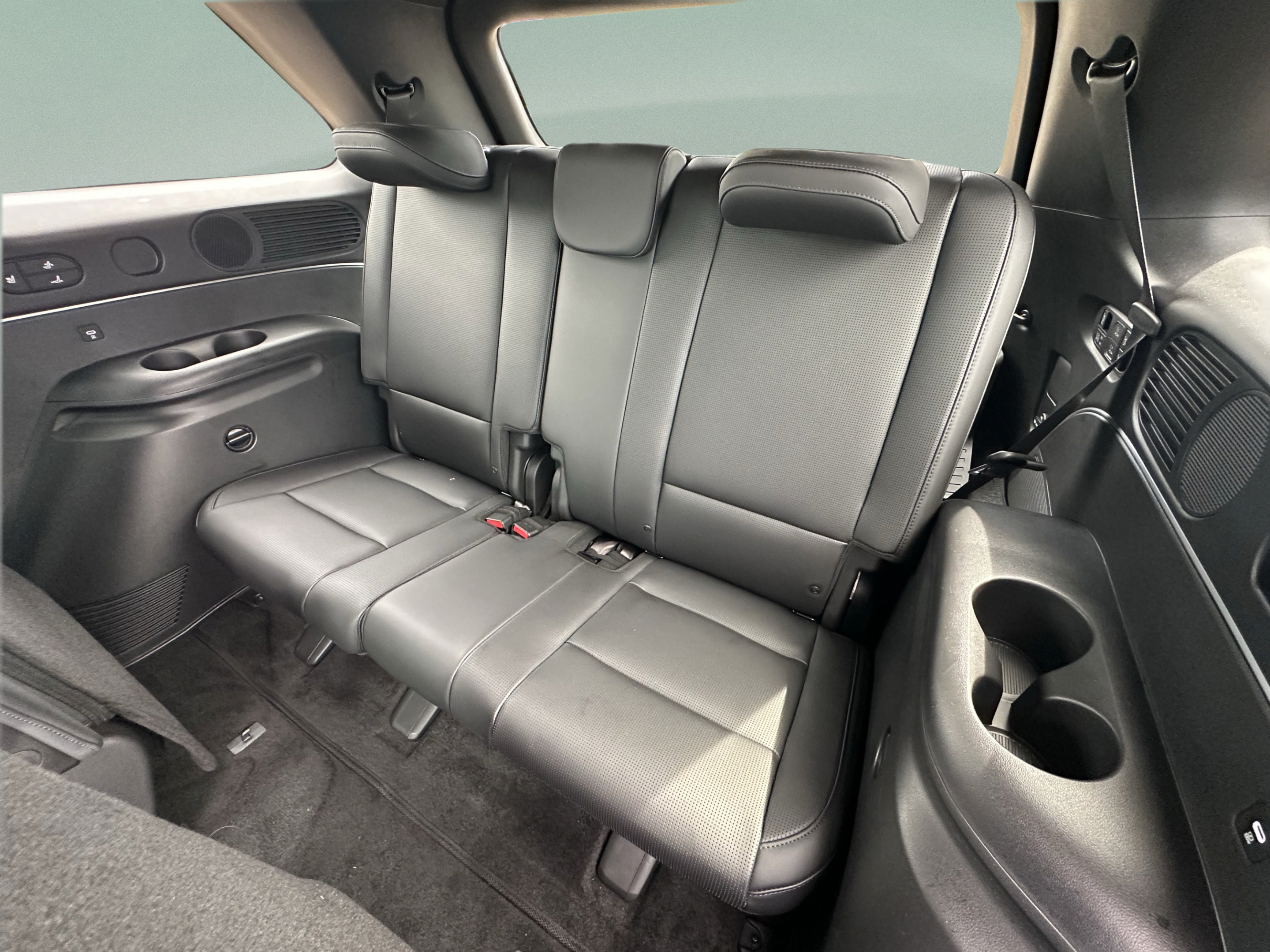 Certified 2026 Hyundai Palisade Calligraphy FWD image 17