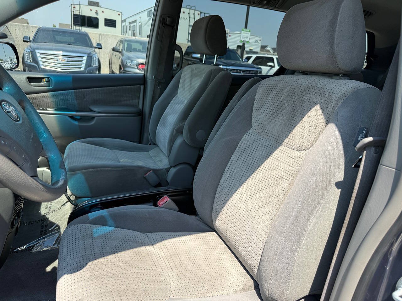 Used 2008 Toyota Sienna LE FWD image 15