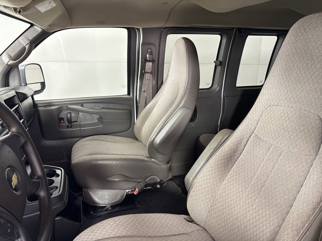 Used 2014 Chevrolet Express 1500 LS image 31