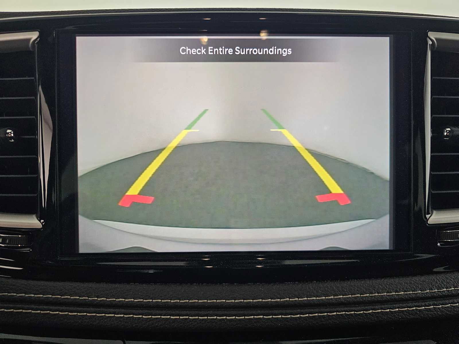 Used 2022 Chrysler Pacifica Touring-L w/ S Appearance Package FWD image 29