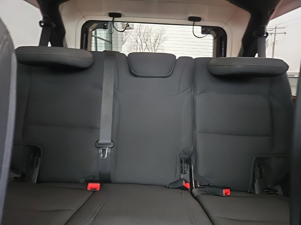 Used 2020 Jeep Wrangler Unlimited Sahara w/ Uconnect 4C Nav & Sound Group image 40