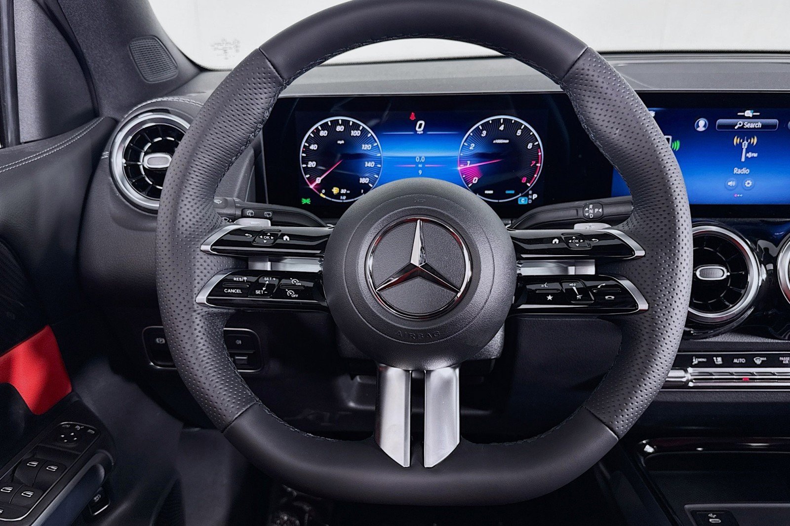 New 2026 Mercedes-Benz GLB 250 image 17