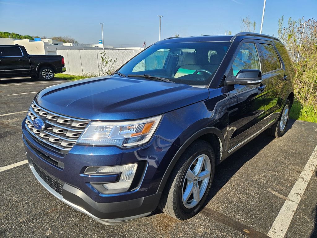 Used 2016 Ford Explorer XLT w/ Equipment Group 201A AWD/4WD video 1