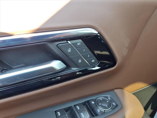 New 2026 Chevrolet Tahoe High Country w/ Sun And Tow Package image 19