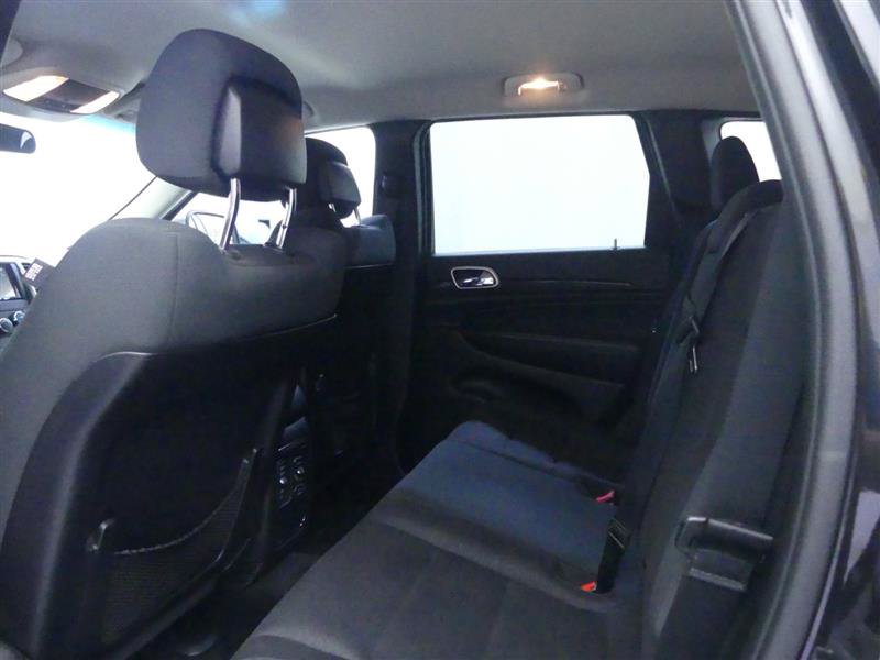 Used 2013 Jeep Grand Cherokee Laredo AWD/4WD image 18