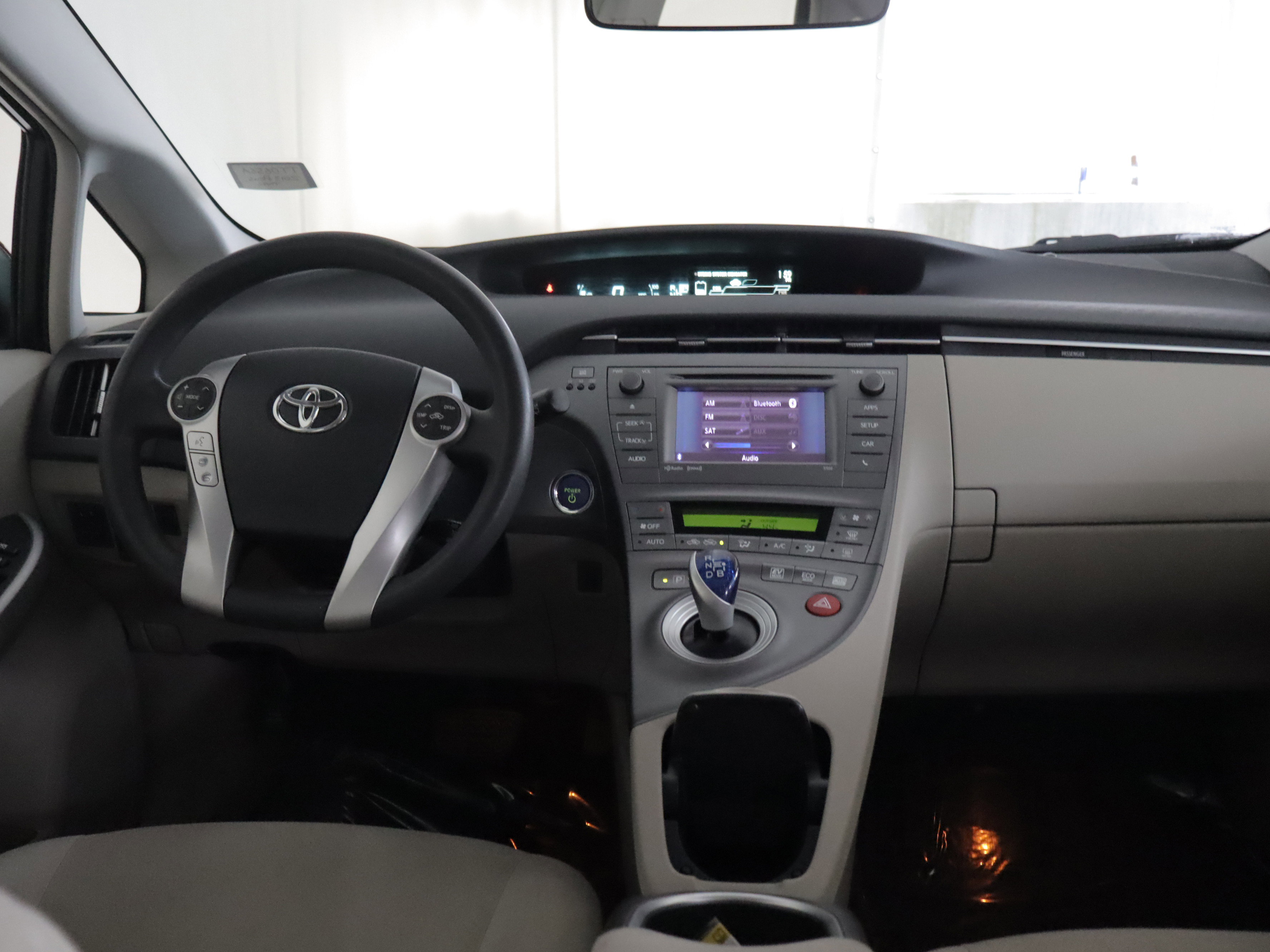 Used 2013 Toyota Prius Three w/ Solar Roof Pkg FWD image 2