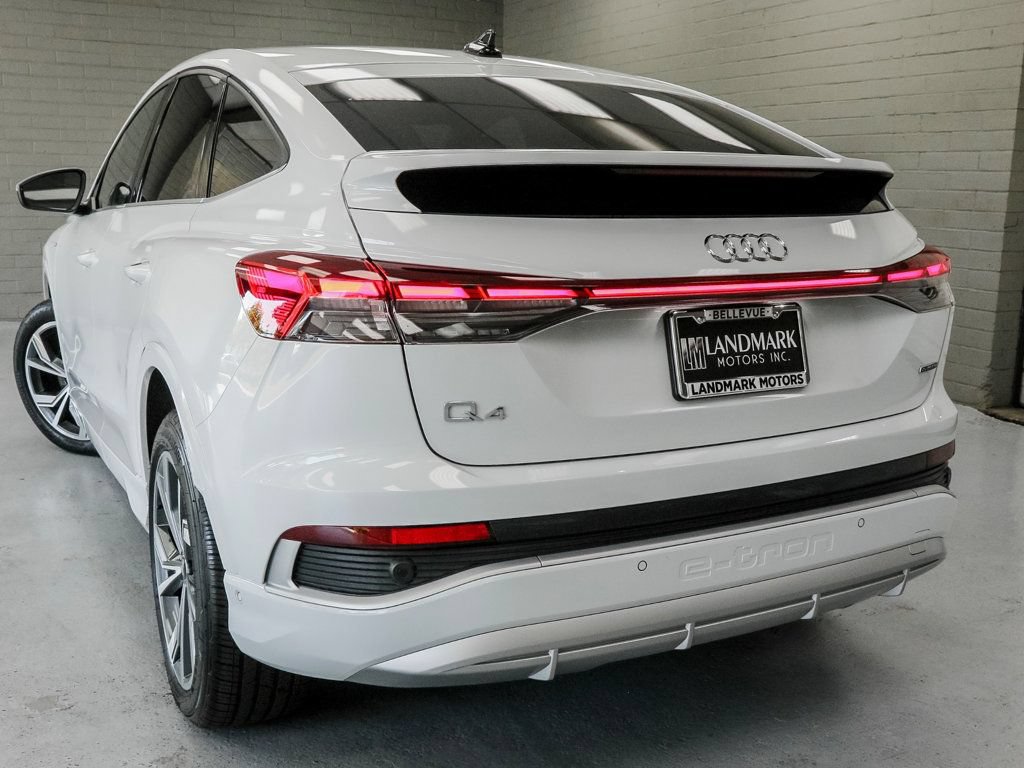 Used 2023 Audi Q4 e-tron Prestige AWD/4WD image 29