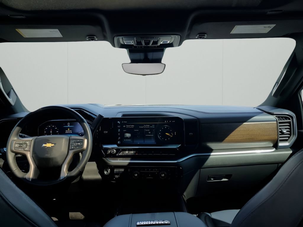 Used 2024 Chevrolet Silverado 2500 High Country w/ Technology Package image 25