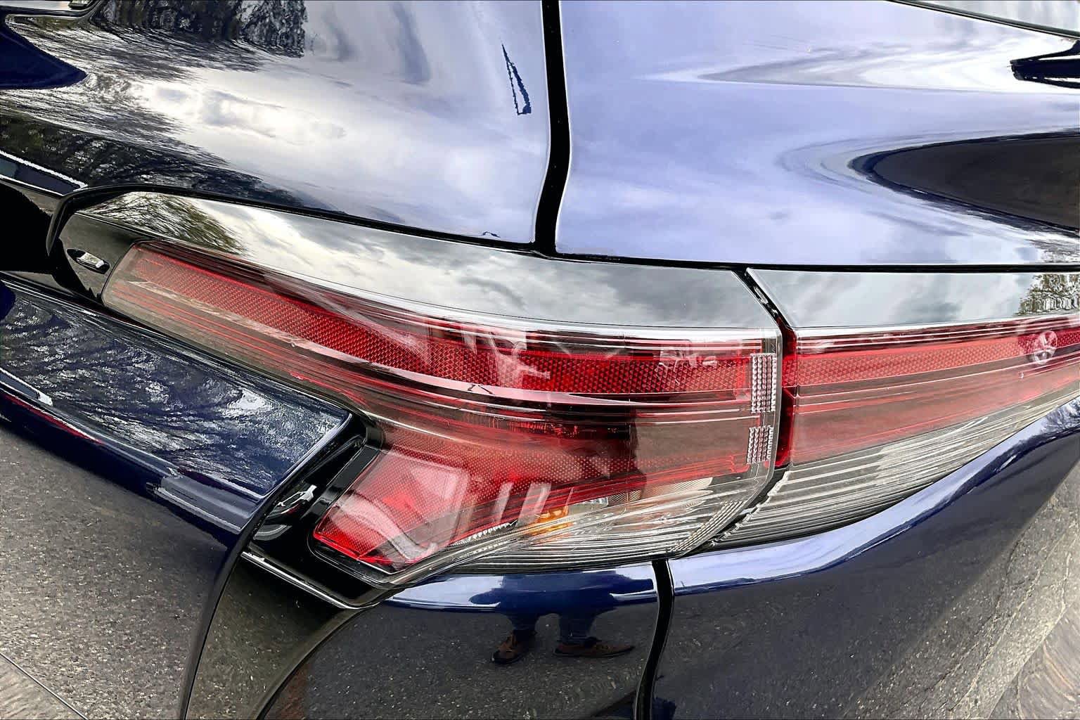 Certified 2024 Toyota Sienna XLE w/ XLE Plus Package AWD/4WD image 27