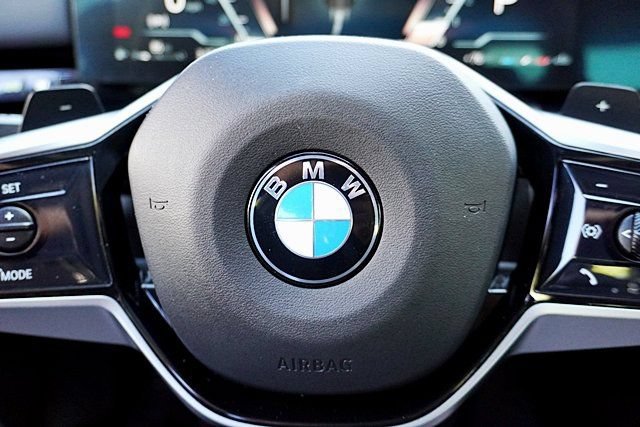 Used 2026 BMW 530i w/ Premium Package RWD image 34
