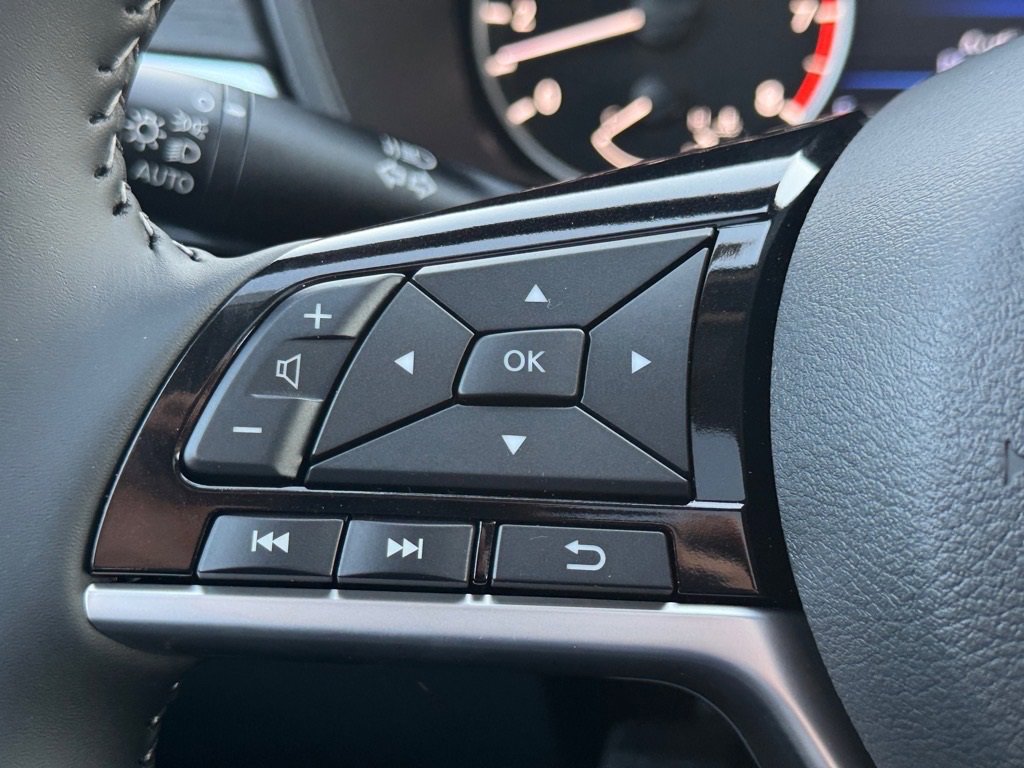 New 2025 Nissan Altima 2.5 SV w/ SV Premium Package image 17