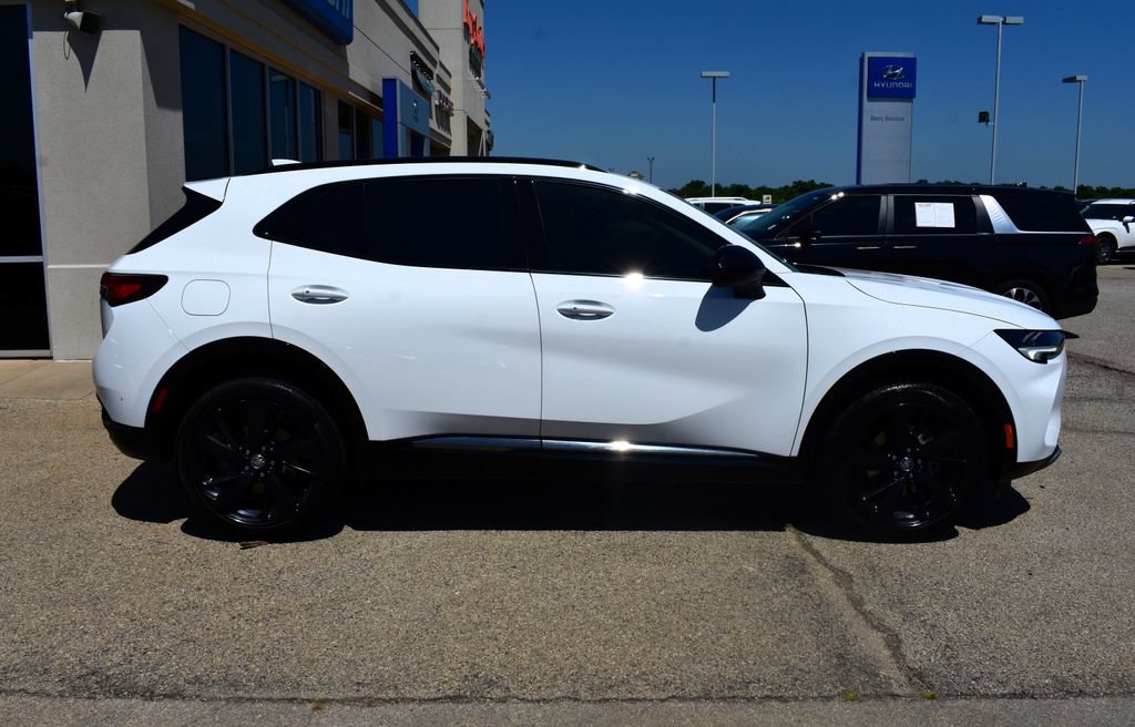 Used 2023 Buick Envision Essence w/ Sport Touring Package FWD image 2