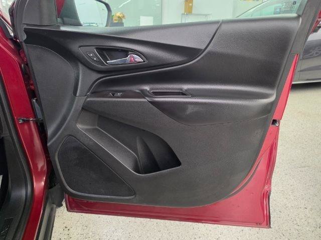 Used 2018 Chevrolet Equinox LT FWD image 30