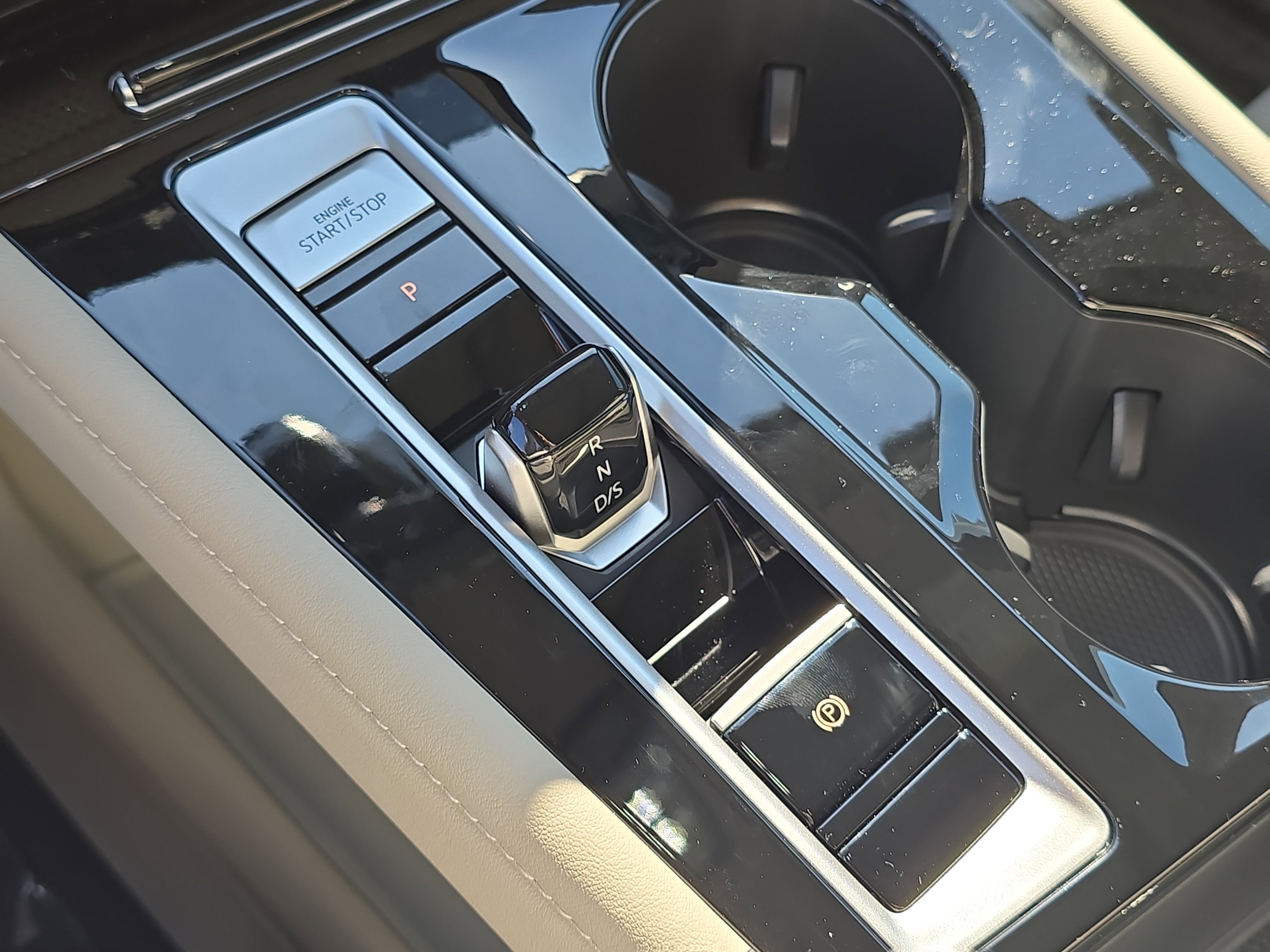 New 2026 Volkswagen Atlas SEL Premium R-Line image 27