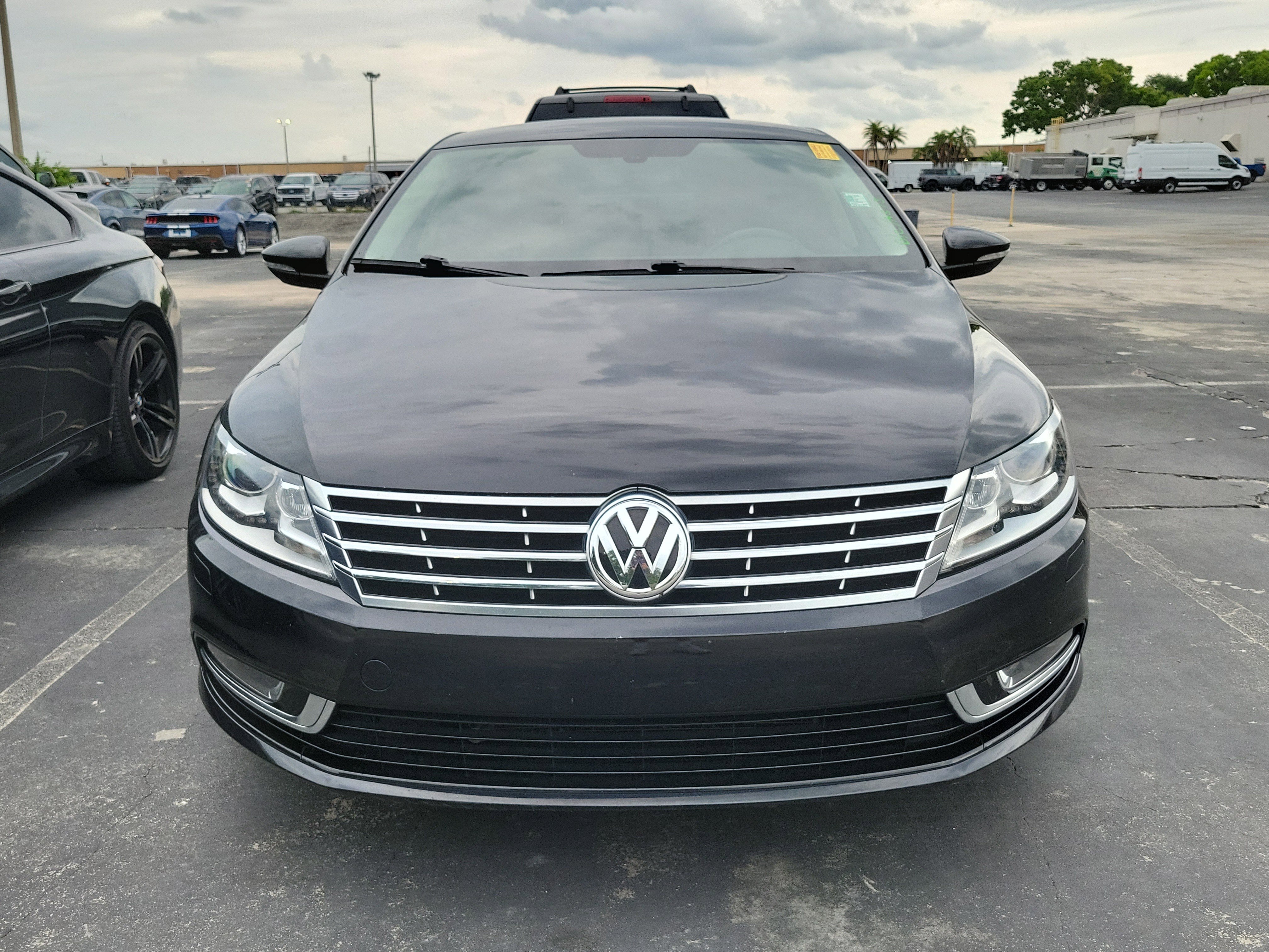 Used 2013 Volkswagen CC Sport FWD image 2