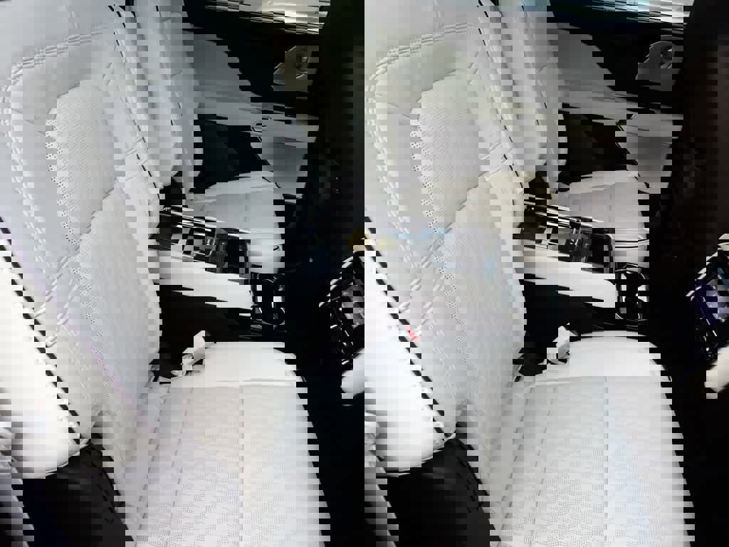 Used 2023 Lincoln Aviator Black Label w/ Dynamic Handling Package image 21