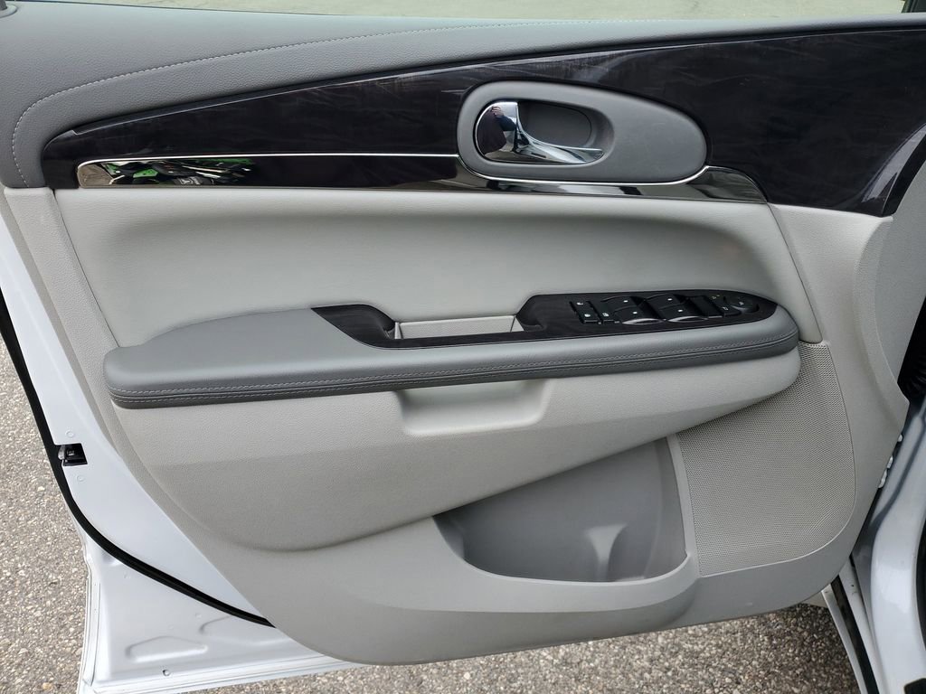 Used 2017 Buick Enclave Convenience image 19