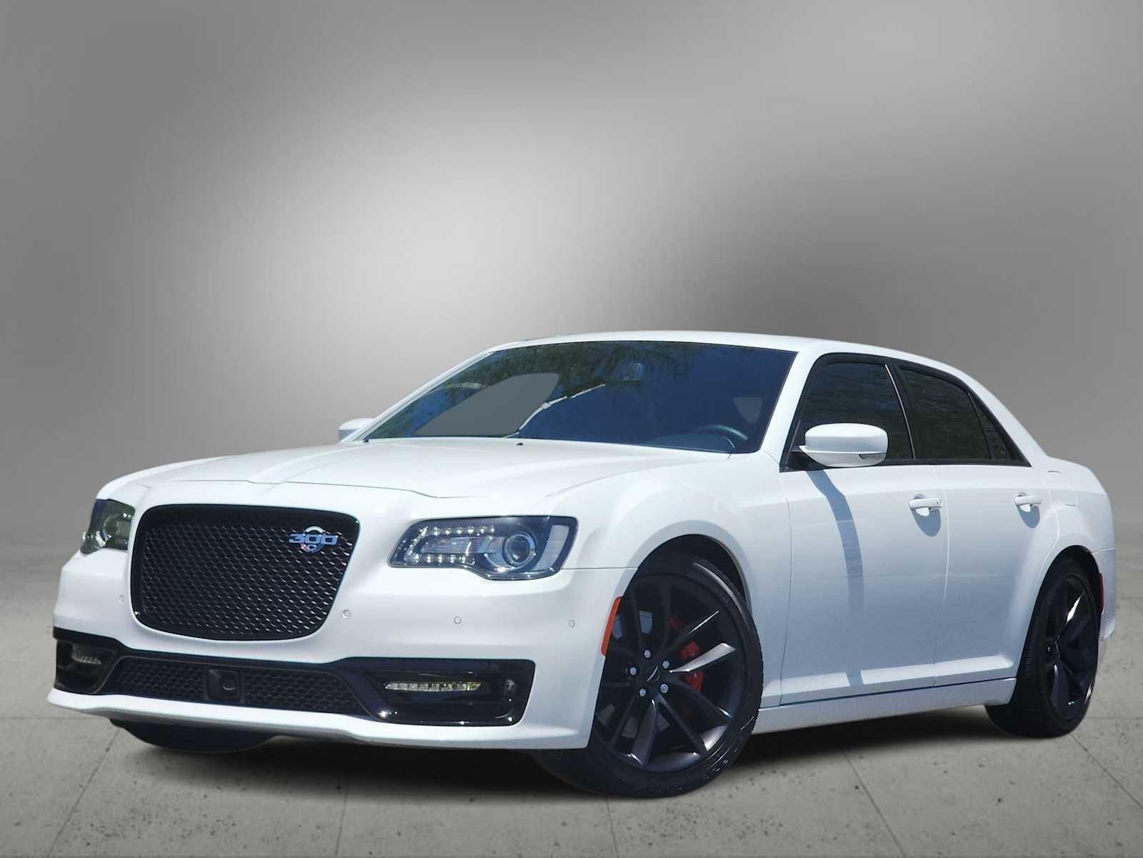 Used 2023 Chrysler 300 C RWD image 1