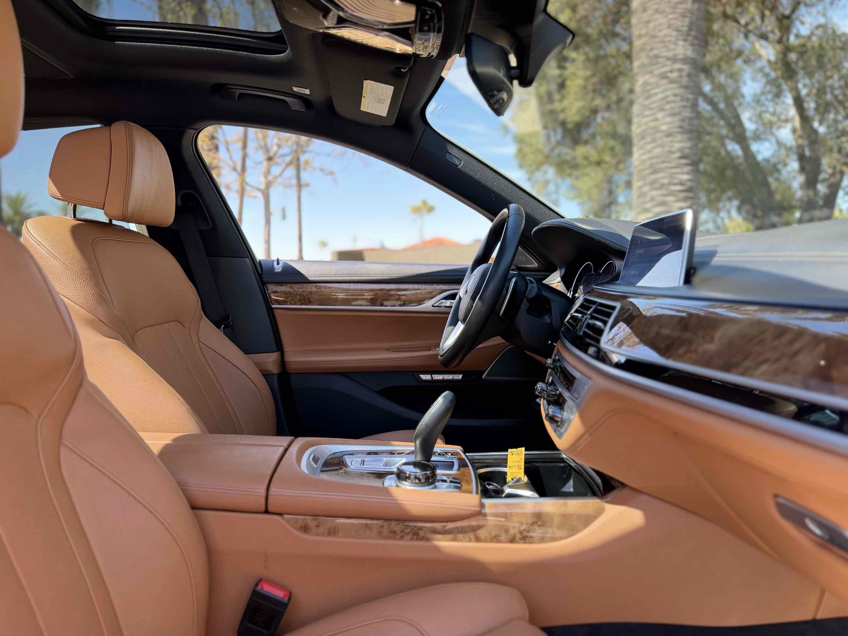Used 2018 BMW 740e xDrive AWD/4WD image 28