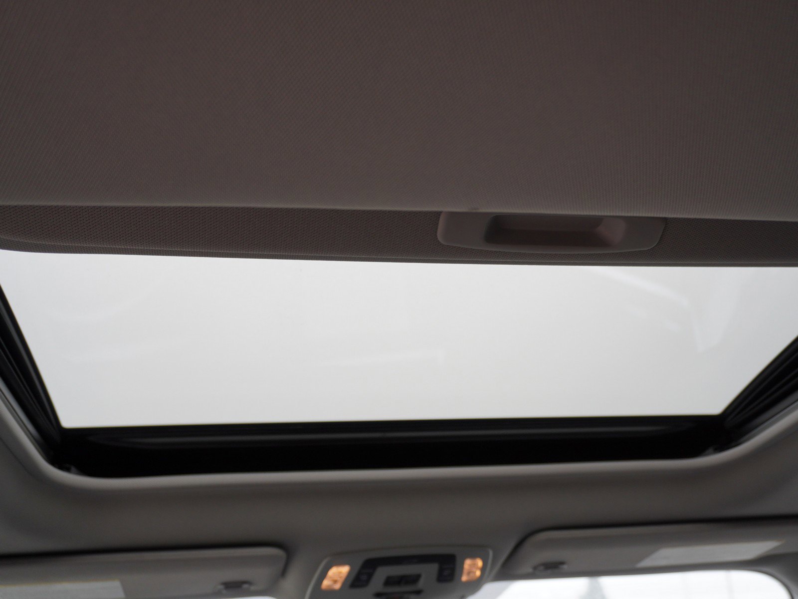 Used 2022 Toyota Sienna XLE image 15